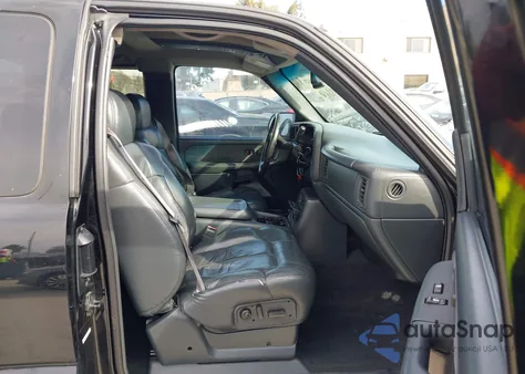 2001 Chevrolet Silverado 1500 Lt из США, поврежденный, VIN 1GCEC19TX1Z209498